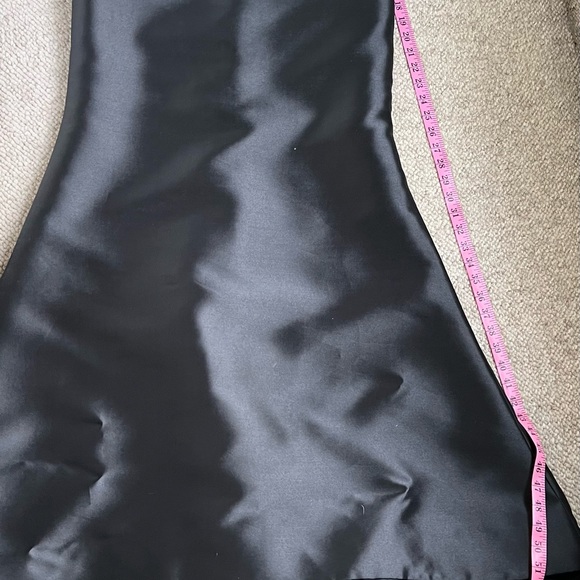 Eleni Elias M113 Black Mermaid Gown. Size 2. - Picture 7 of 7